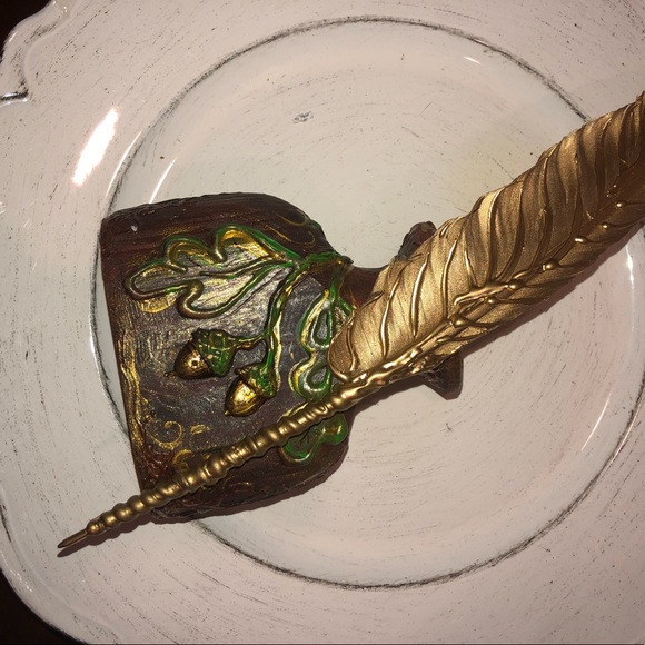 Pen and holder - Picture 7 of 7